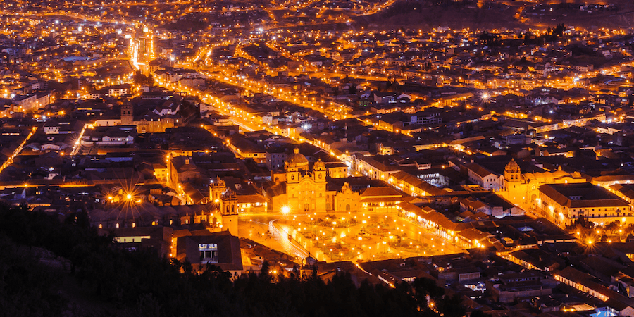 https://atoqhoteles.com/wp-content/uploads/2025/10/atoq-hoteles-blog-cusco-ano-nuevo-octubre-san-blas-articulo-1.png