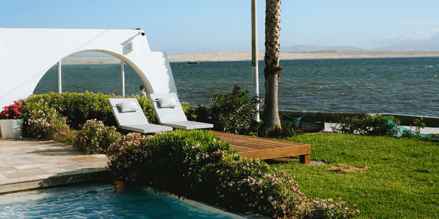 https://atoqhoteles.com/wp-content/uploads/2026/07/atoq-hoteles-blog-paracas-julio-invierno-articulo-2.png