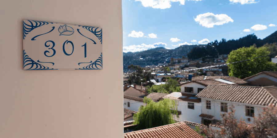 https://atoqhoteles.com/wp-content/uploads/2026/09/atoq-hoteles-blog-san-blas-paracas-setiembre-boutique-1.png